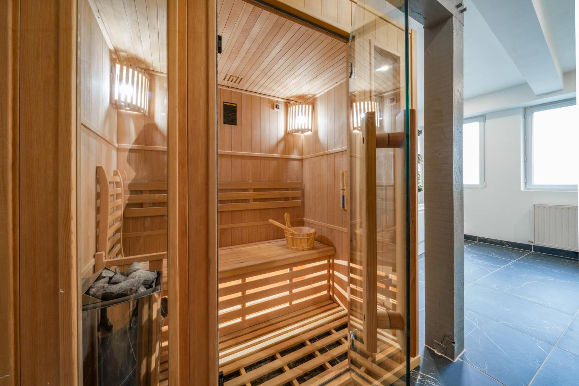 L'Evasion Amboise, Sauna Jacuzzi Exterior photo